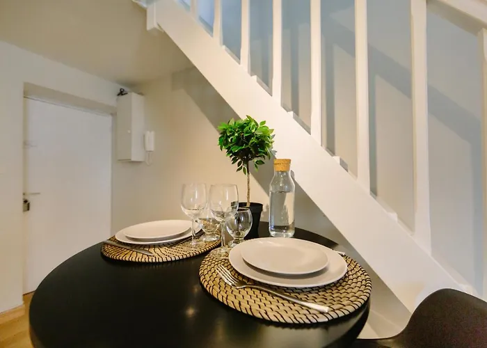 Le Trendy - Duplex Petillant : Place Graslin / Dobree